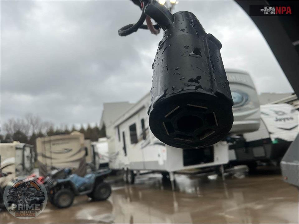 2022 Diamond C Trailers FMAX212 — фото 11