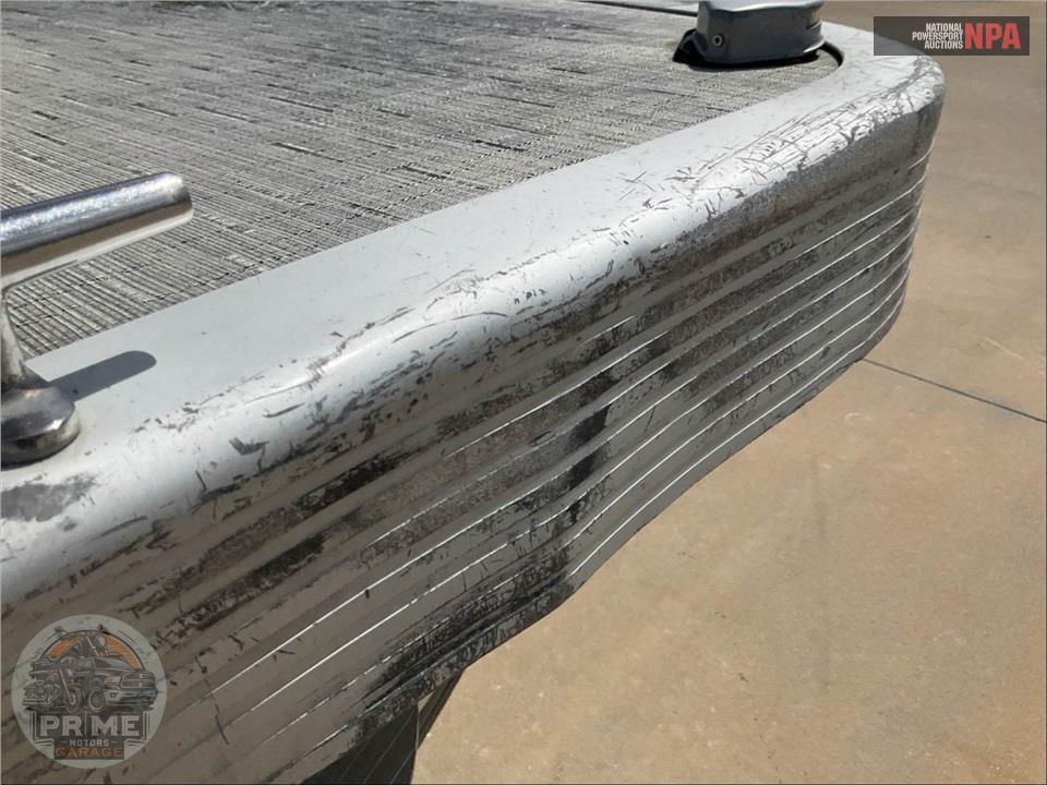 2023 Bennington Pontoons 22 SF(*)S SERIES L=23/E=1-115HP YAMAHA OB — фото 23