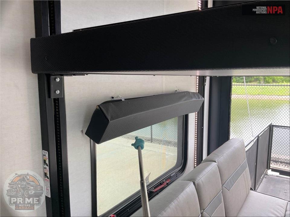 2024 Alliance Rv M-42V13 - VALOR FIFTH WHEEL SERIES — фото 36