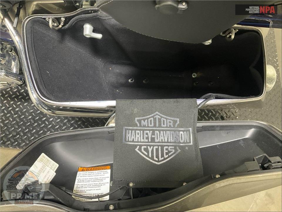 2017 Harley-Davidson FLHTKSE CVO ULTRA LIMITED — фото 17