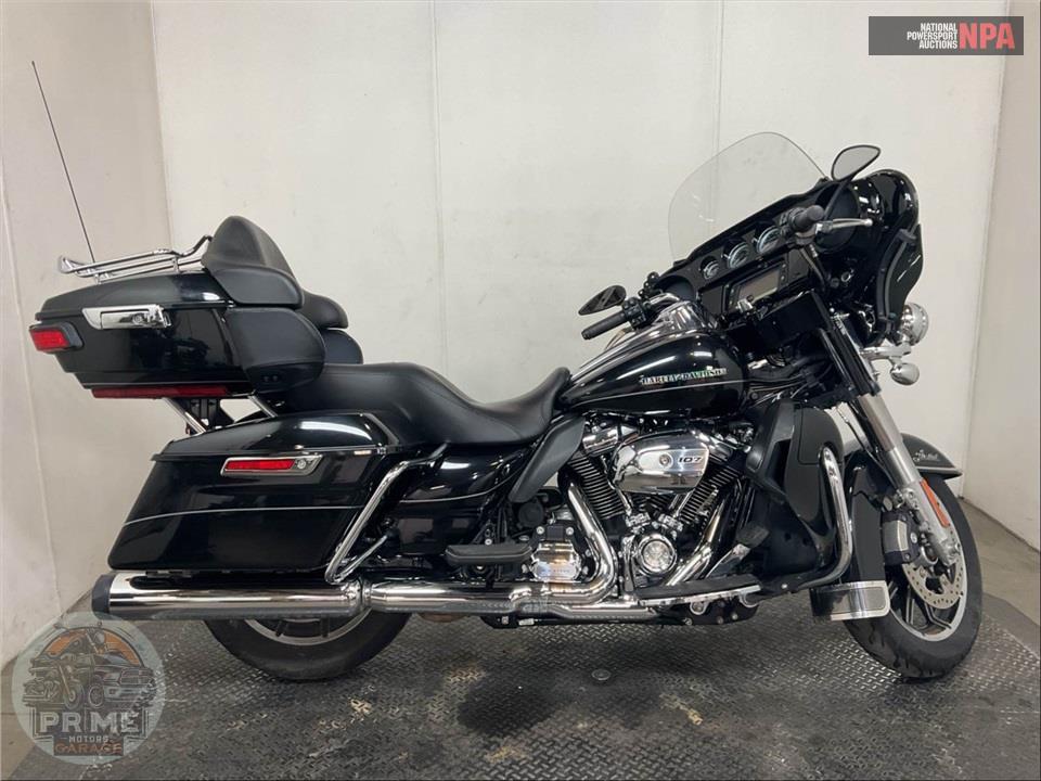 2017 Harley-Davidson FLHTK ULTRA LIMITED — фото 1