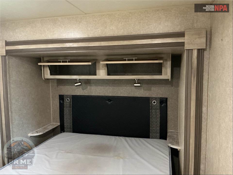 2019 Coachmen By Forest River M-39 FKTS - CATALINA DESTINATION SERIES — фото 14