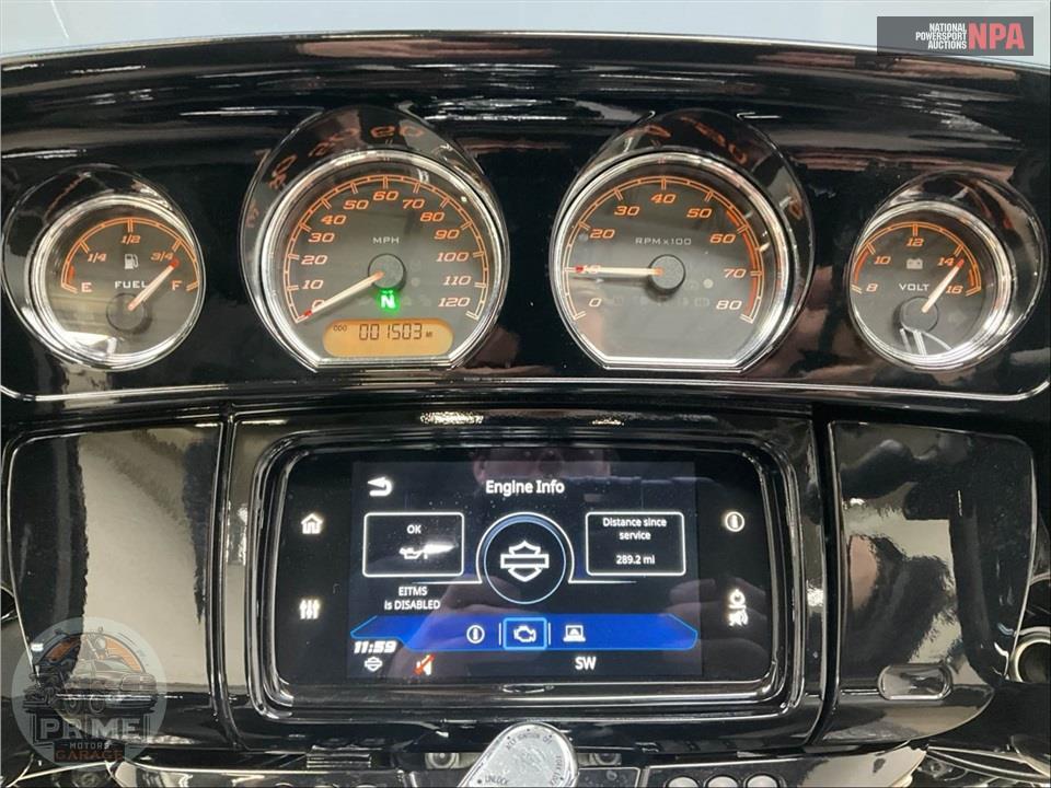 2023 Harley-Davidson FLHTCUTG TRI GLIDE ULTRA CLASSIC — фото 5