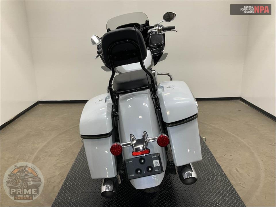 2024 Indian Motorcycle CHALLENGER LIMITED (WHITE) — фото 4