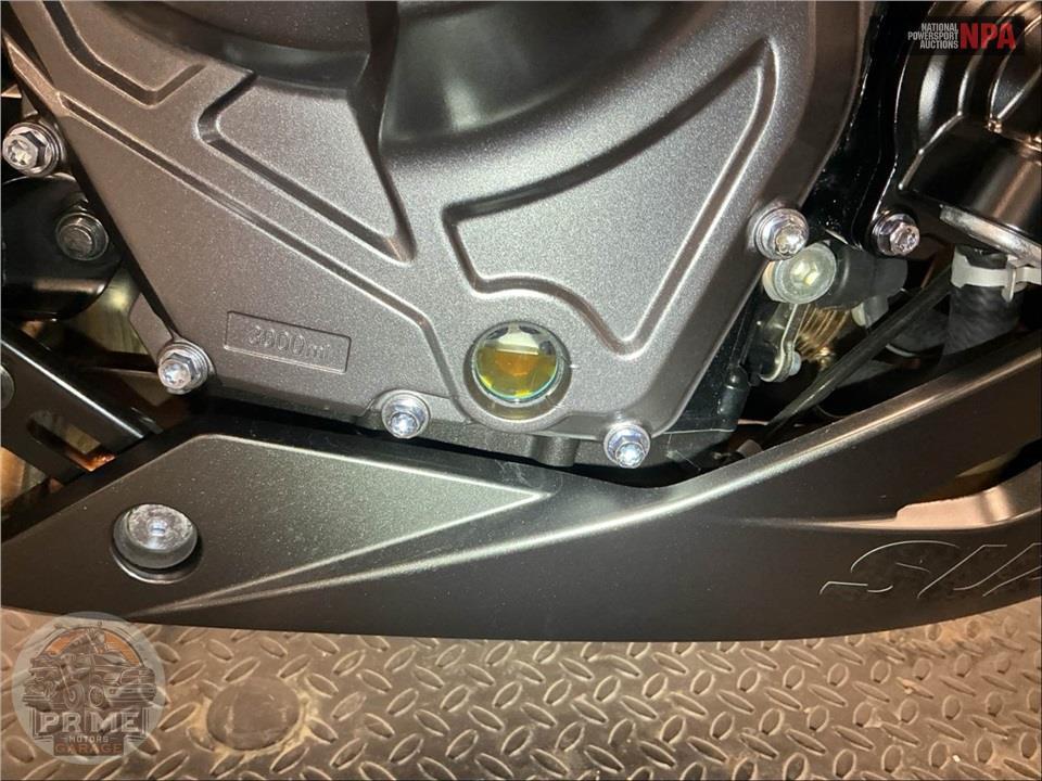 2025 Suzuki GSX800FRQM5 GSX-8R — фото 9