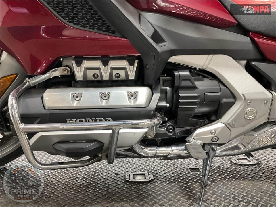 2018 Honda GL1800D GOLDWING TOUR DCT (RED) — фото 8