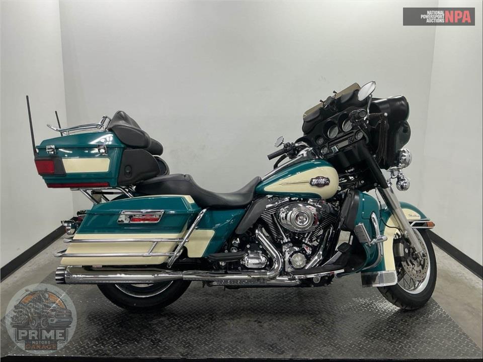 2009 Harley-Davidson FLHTCU ULTRA CLASSIC ELECTRA GLIDE — фото 1