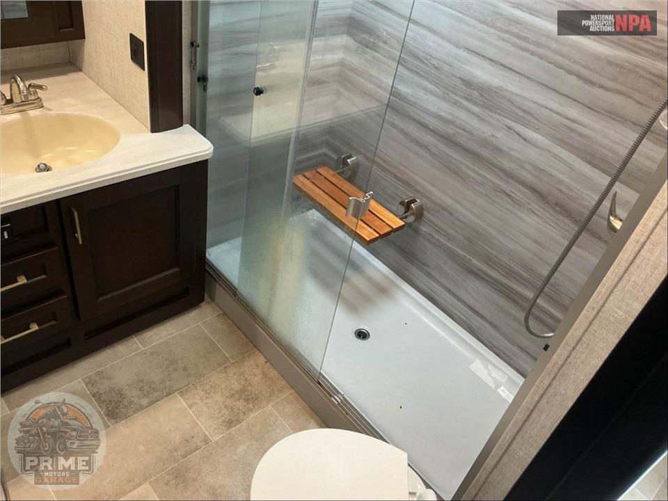 2021 Palomino By Forest River M-389FLC - COLUMBUS FIFTH WHEEL SERIES — фото 15