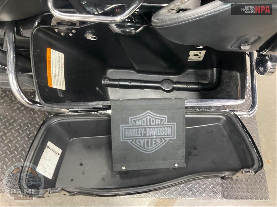 2006 Harley-Davidson FLHTCUI ULTRA CLASSIC ELECTRA GLIDE — фото 24