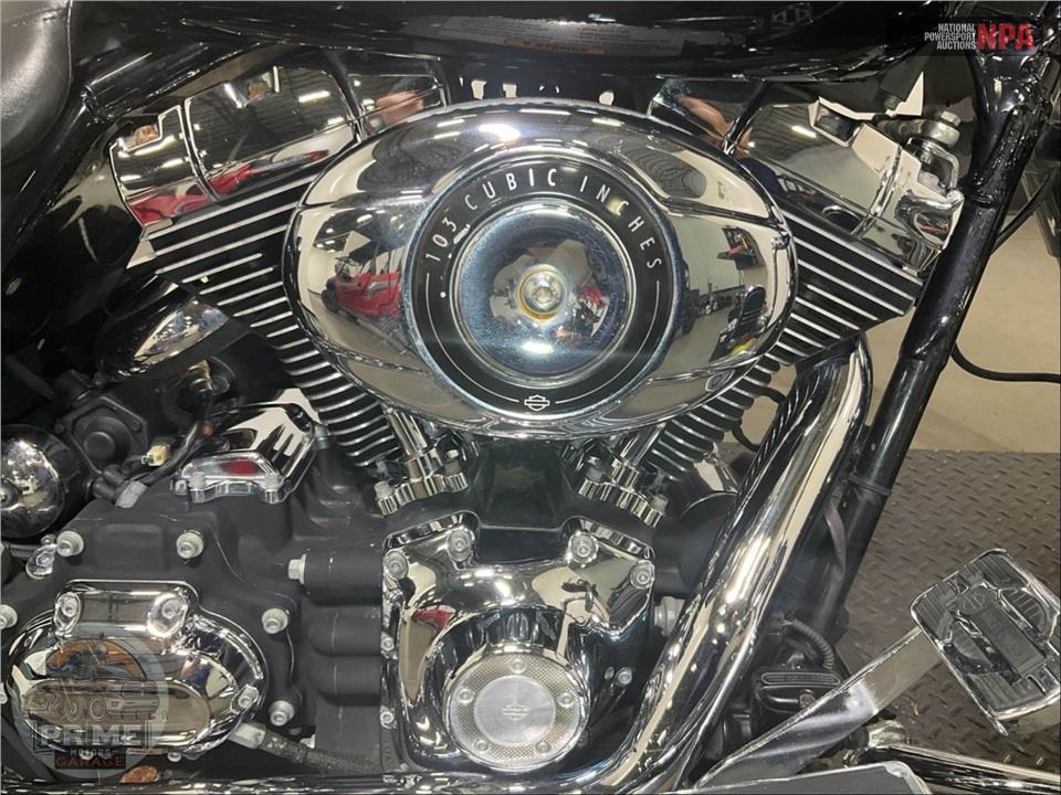 2008 Harley-Davidson FLHTCU ULTRA CLASSIC ELECTRA GLIDE — фото 6