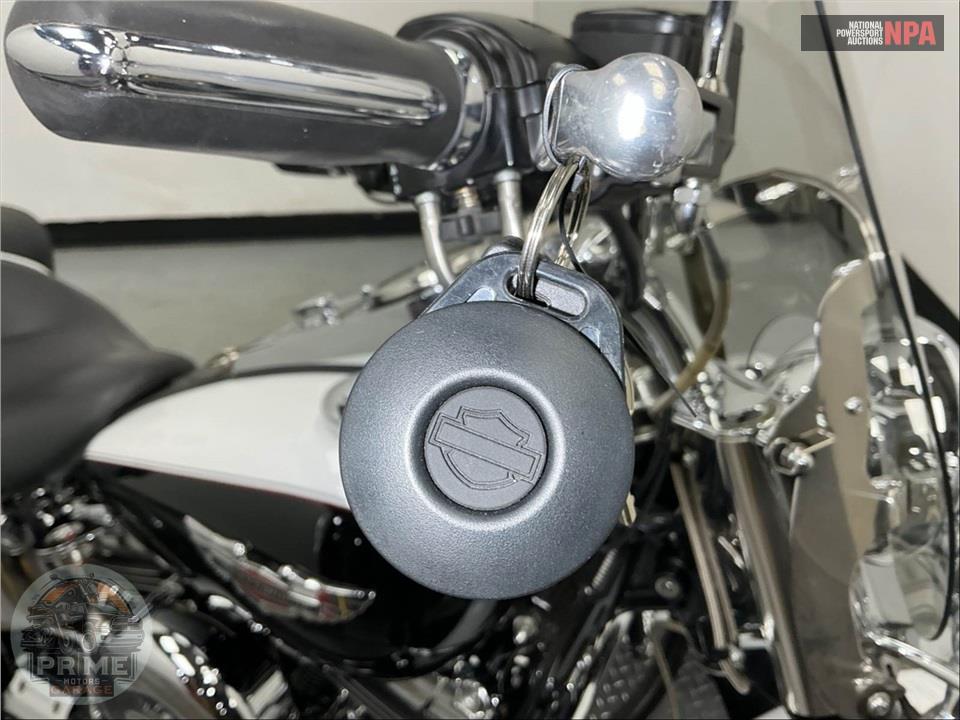 2005 Harley-Davidson FLSTNI SOFTAIL DELUXE — фото 10