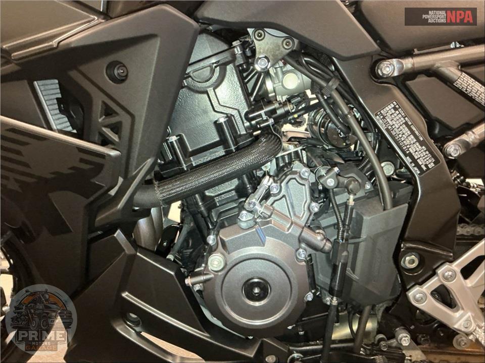 2025 Suzuki GSX800FRQM5 GSX-8R — фото 7