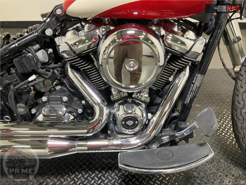 2024 Harley-Davidson FLI HYDRA-GLIDE REVIVAL — фото 6