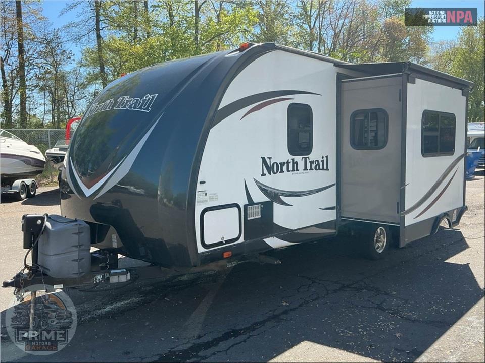 2015 Heartland Rvs M-24BHS - NORTH TRAIL SERIES — фото 2