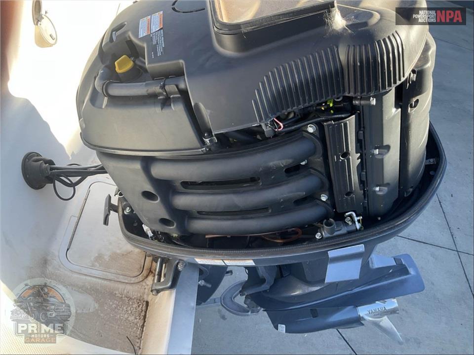 2013 Hurricane Boat SUNDECK SPORT 231 L=23/E=1-250HP YAMAHA OB — фото 9