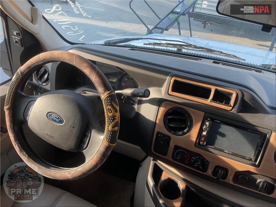 2018 Thor Motor Coach M-31W E450-V10 CHATEAU SERIES — фото 22