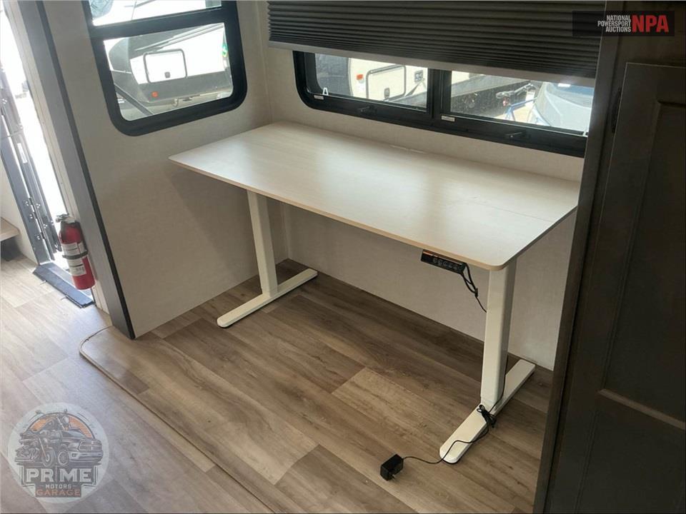 2025 Sporttrek M-353VIK - TOURING EDITION 5 FIFTH WHEEL SERIES — фото 10