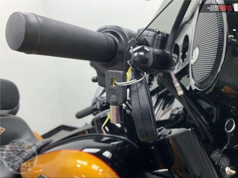 2023 Harley-Davidson FLHTK ELECTRA GLIDE ULTRA LIMITED — фото 12
