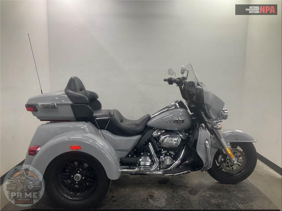 2024 Harley-Davidson FLHTCUTG TRI GLIDE ULTRA CLASSIC — фото 1