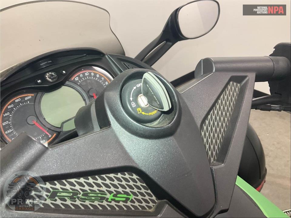 2012 Can-Am SPYDER RS-S SE5 — фото 11