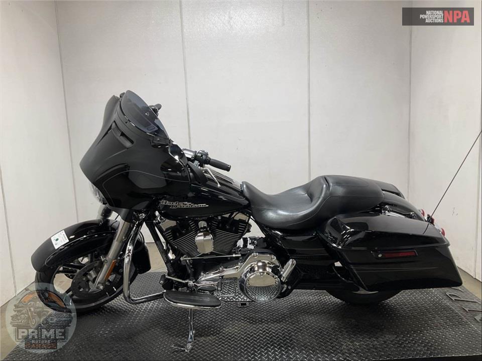 2014 Harley-Davidson FLHXS STREET GLIDE — фото 3