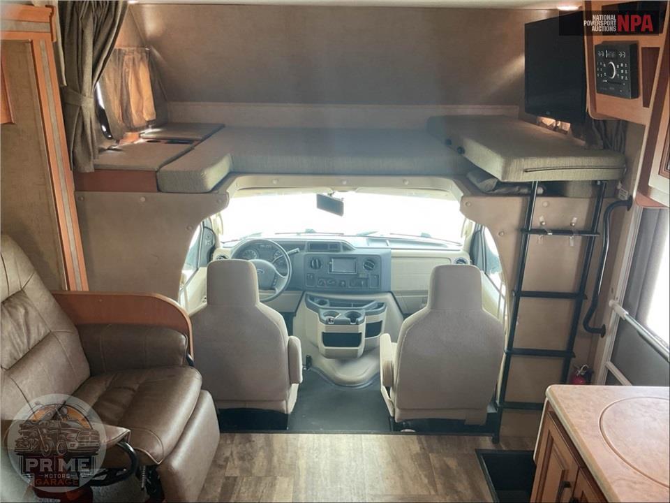 2017 Sunseeker By Forest River M-2290S FORD E450 6.8 LITER — фото 15