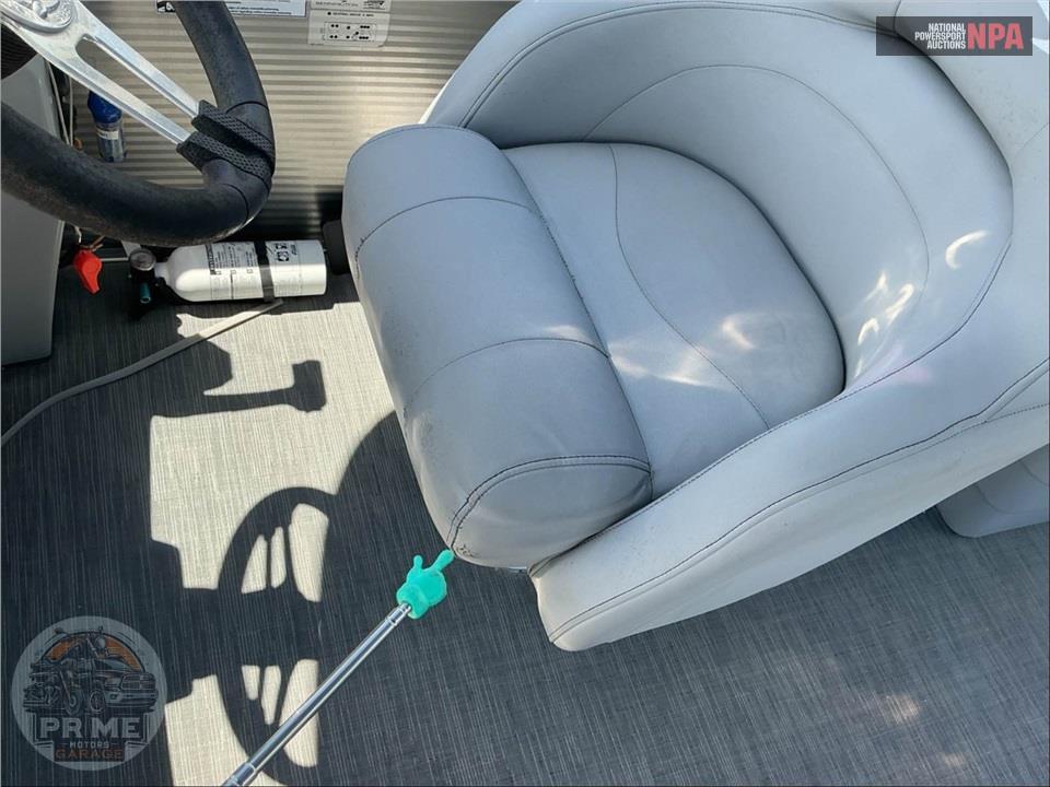 2023 Bennington Pontoons 22 SS(*) S SERIES L=23/E=1-150HP MERCURY OB — фото 37