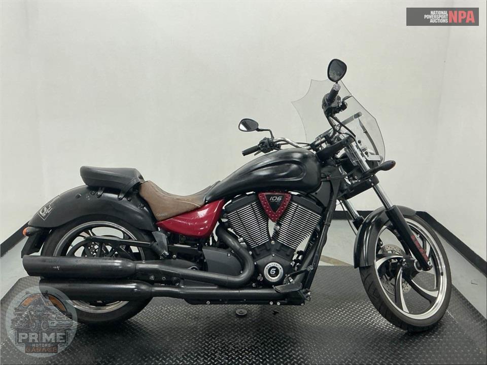 2014 Victory Motorcycles 8-BALL VEGAS — фото 1
