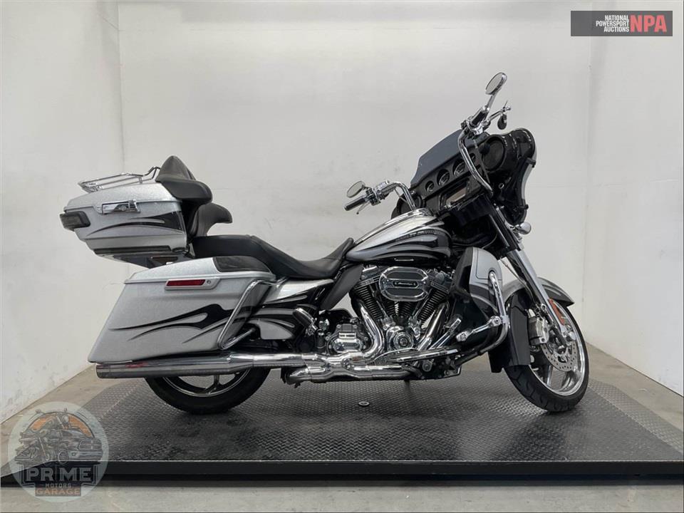 2015 Harley-Davidson FLHXSE CVO STREET GLIDE SPECIAL — фото 1