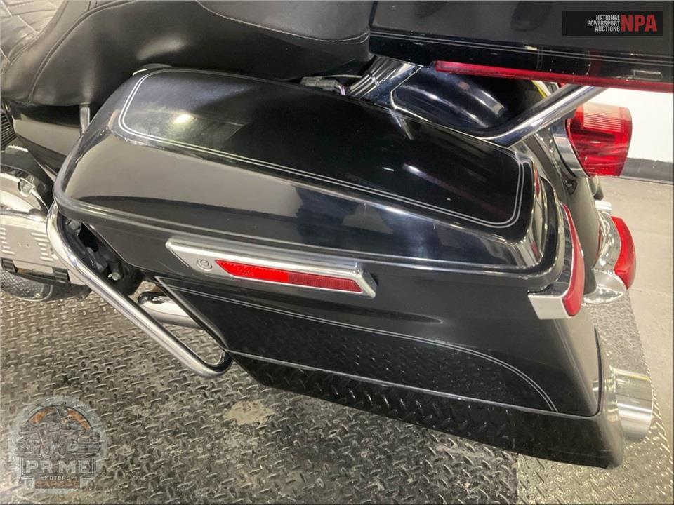 2014 Harley-Davidson FLHTCU ULTRA CLASSIC ELECTRA GLIDE — фото 35