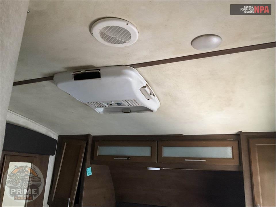 2019 Keystone Rv M-30 RLS - COUGAR FIFTH WHEEL SERIES — фото 23