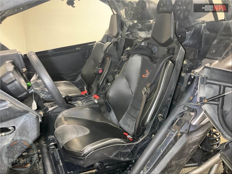 2019 Can-Am MAVERICK X3 X RS TURBO R — фото 31