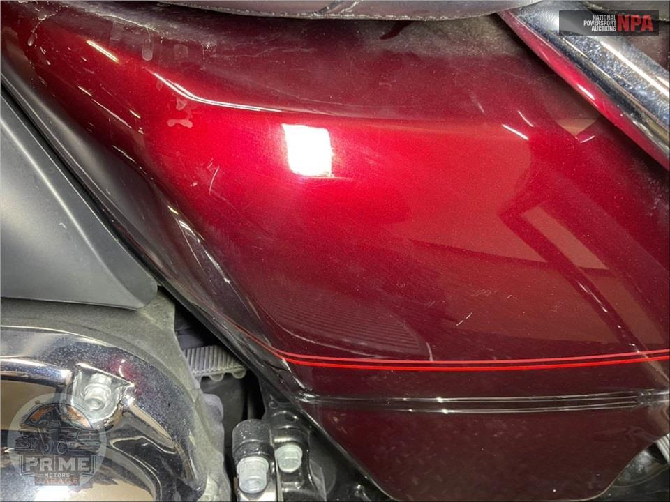 2015 Harley-Davidson FLHTCU ULTRA CLASSIC ELECTRA GLIDE — фото 23