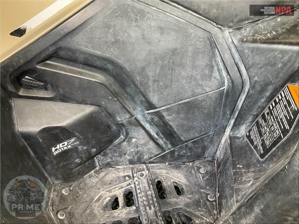 2024 Can-Am OUTLANDER PRO XU HD7 — фото 21