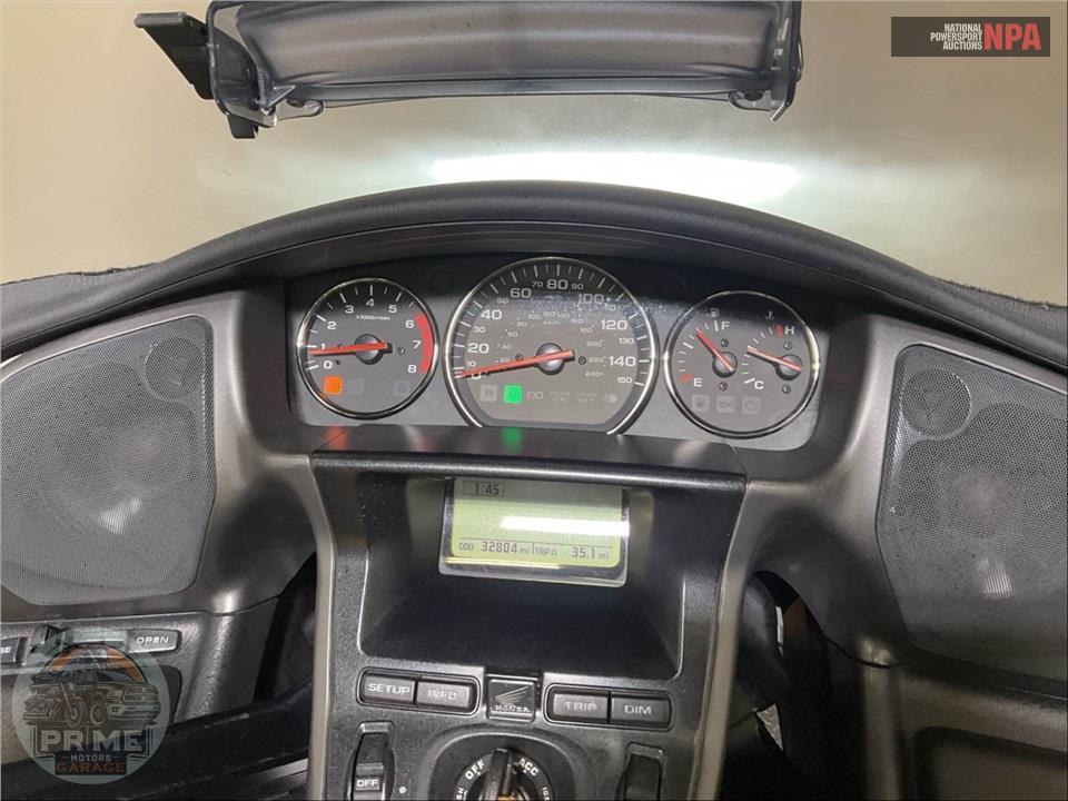 2010 Honda GL1800HPMA GOLDWING — фото 5