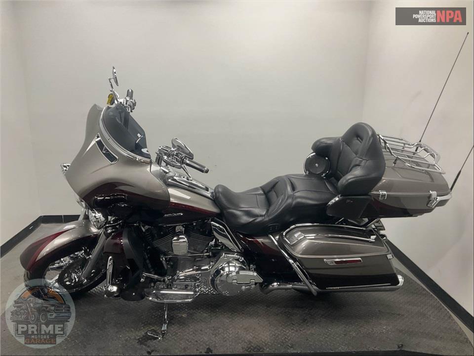 2015 Harley-Davidson FLHTKSE CVO ULTRA LIMITED — фото 3