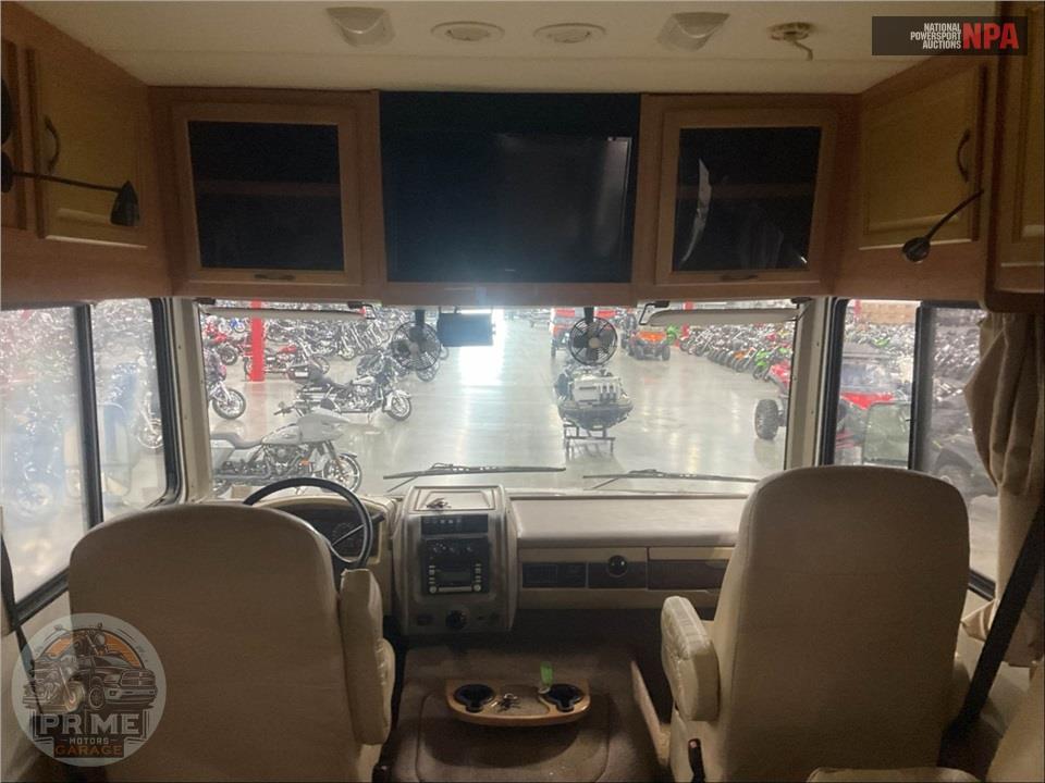 2009 Bounder M-35H FORD 362HP — фото 14