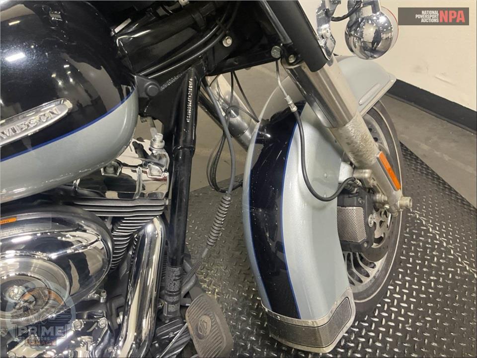 2013 Harley-Davidson FLHTK ELECTRA GLIDE UL LI — фото 19