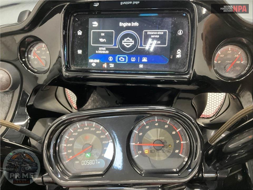 2019 Harley-Davidson FLTRXSE CVO ROAD GLIDE — фото 5