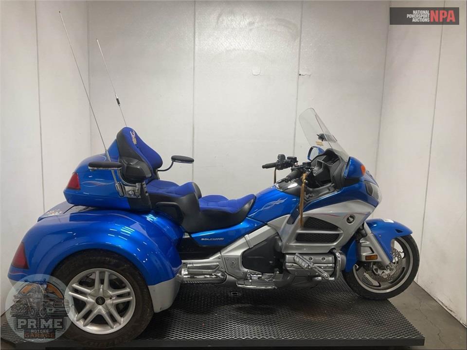 2012 Honda GL1800HPMC GOLDWING — фото 1