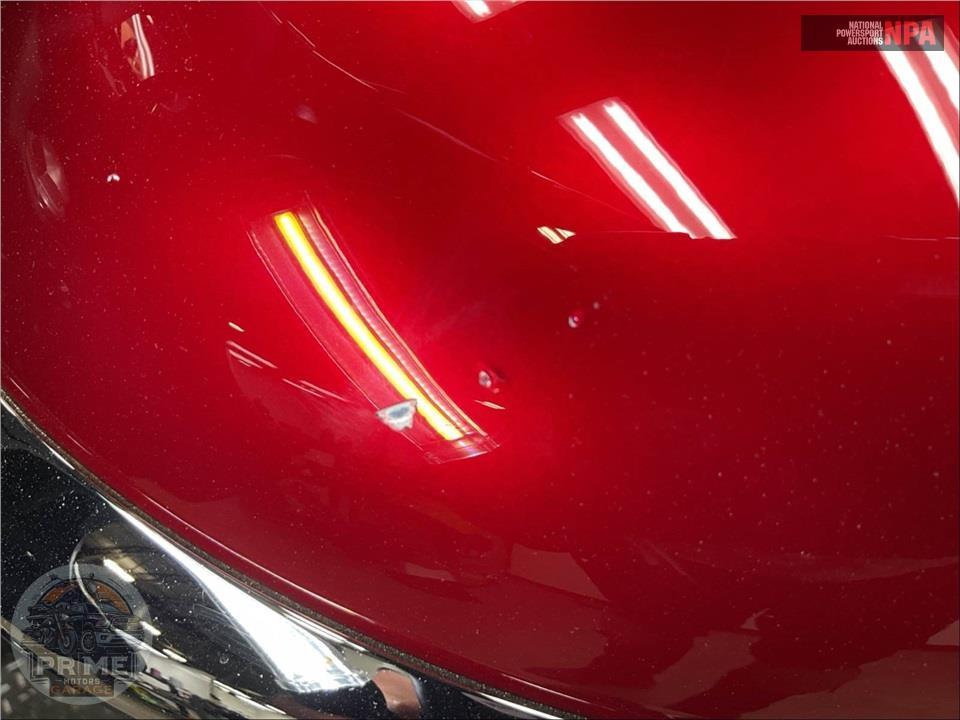 2018 Triumph BONNEVILE BOBBER (RED) — фото 15