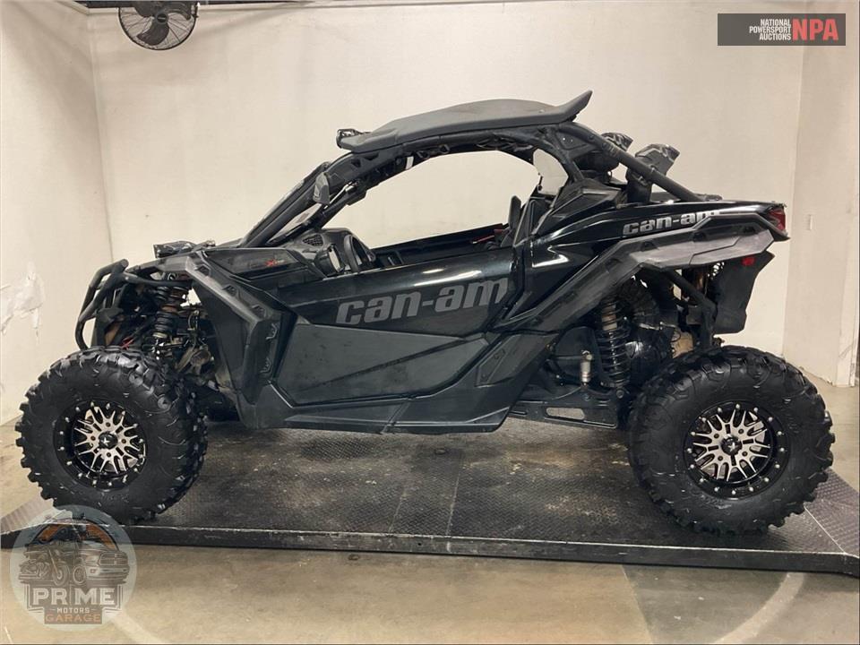 2018 Can-Am MAVERICK X3 X DS TURBO R — фото 3