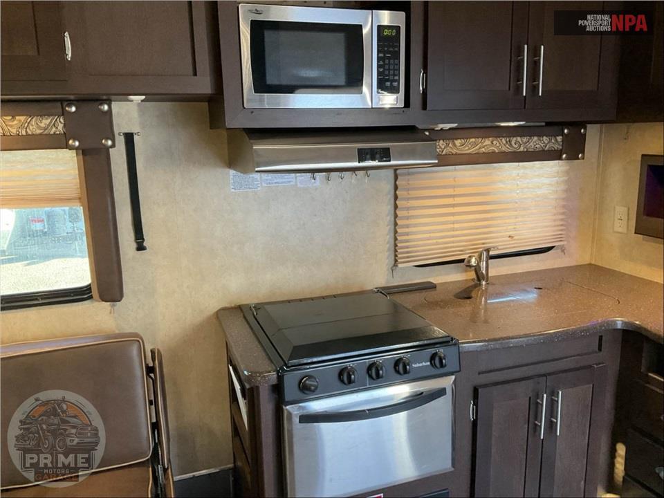 2015 Forest River-California/Oregon M-2812G - STEALTH TOY HAULER TOY HAULER SERIES — фото 19