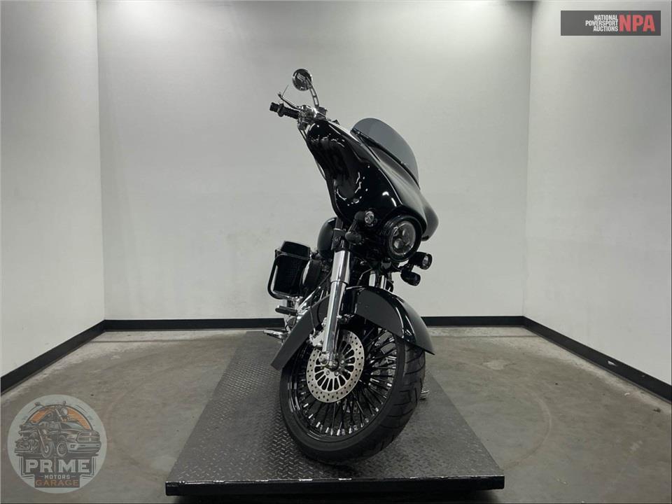 2004 Harley-Davidson FLHTC ELECTRA GLIDE CLASSIC — фото 2
