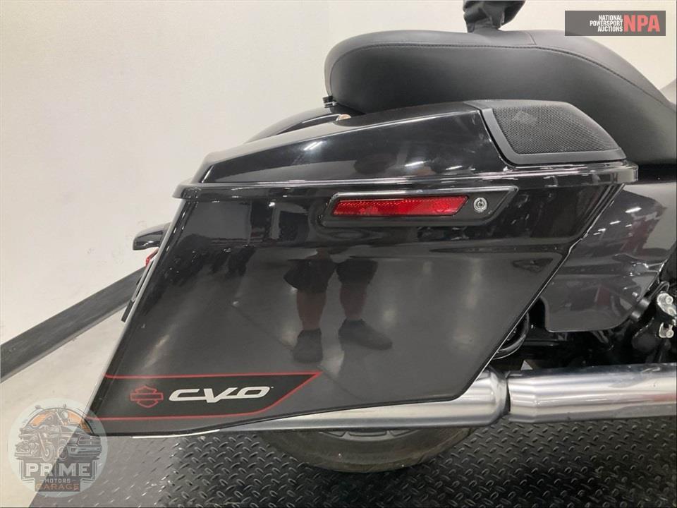 2020 Harley-Davidson FLHXSE CVO STREET GLIDE — фото 27