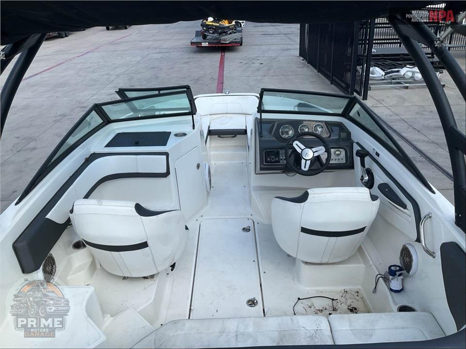 2017 Sea Ray Boats SPX 190(**) SPX SERIES L=20/E=1 200HP MERC SD — фото 18