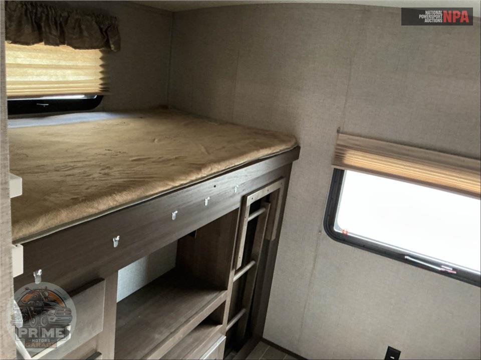 2020 Keystone Rv M-332 BH - LAREDO SERIES — фото 13