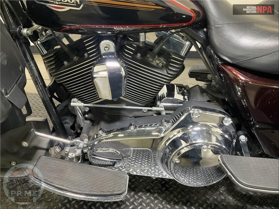 2011 Harley-Davidson FLHTCUTG TRIGLIDE UL CLSC — фото 7
