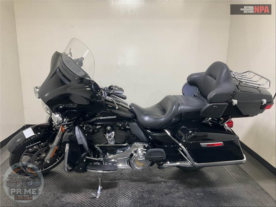 2022 Harley-Davidson FLHTK ULTRA LIMITED — фото 3