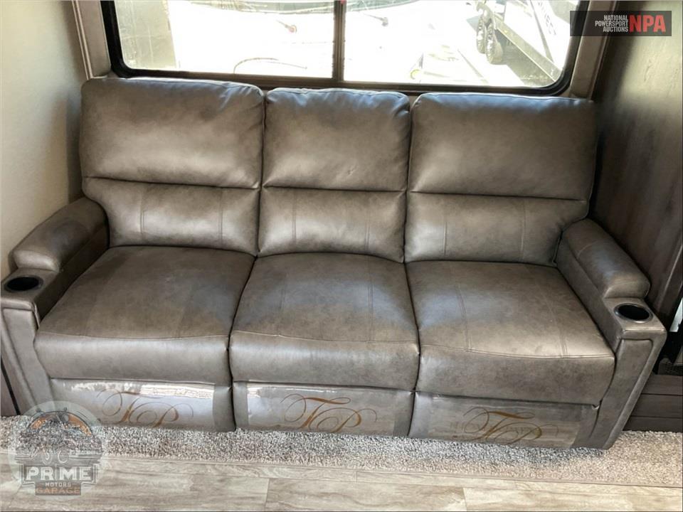 2021 Grand Design Recreational Vehicles M-221RB - TRANSCEND XPLOR SERIES — фото 10